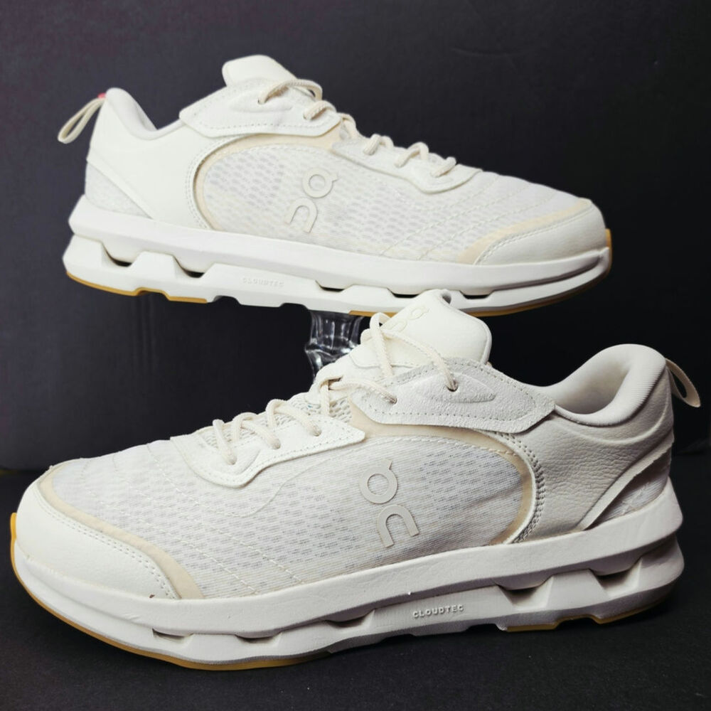 Oncloudzone Moon Men 11
